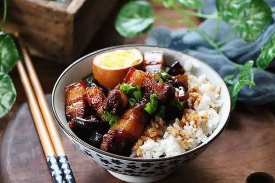 卤肉饭