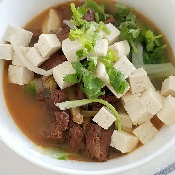 牛肉豆腐汤的做法